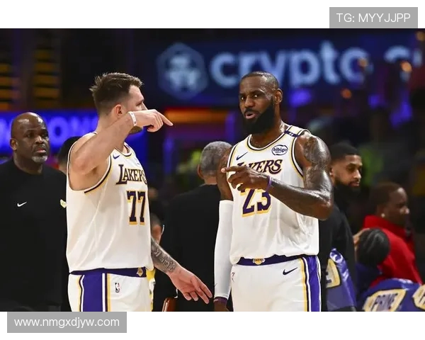 2014年公牛对湖人精彩对决回顾与赛季分析