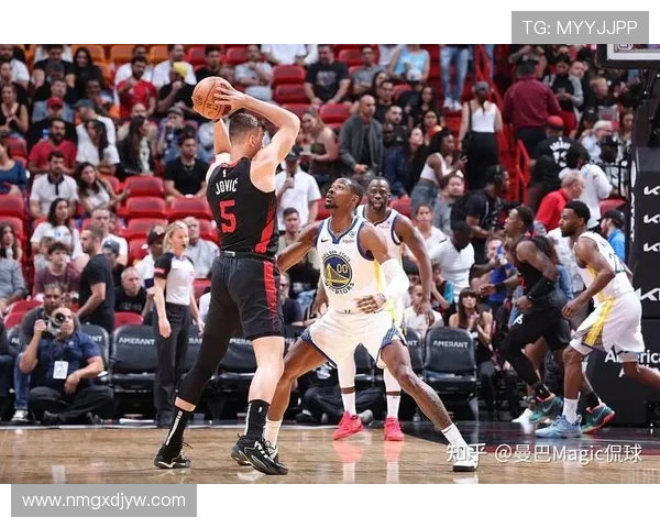 勇士与热火精彩对决完整视频回顾NBA赛季巅峰之战不容错过