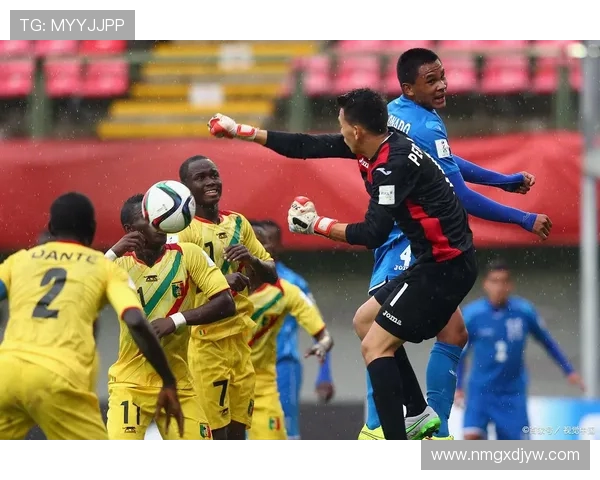 唐迪拉与国民队的激烈对决展现足球魅力与团队精神的完美结合