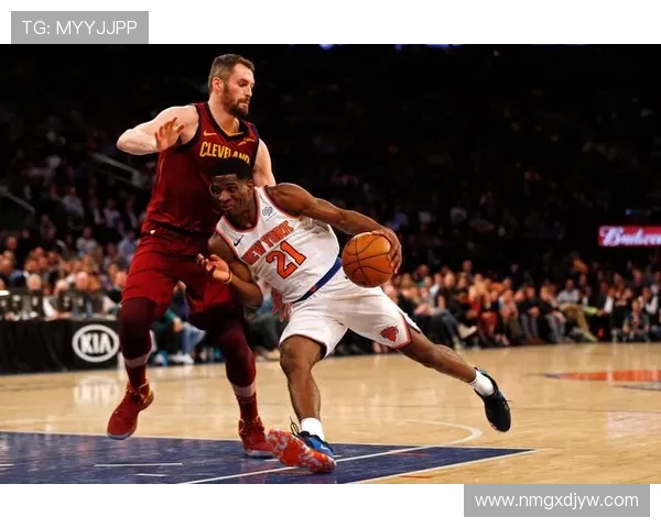 尼克斯勇士激战十二回合篮球盛宴谁能笑到最后